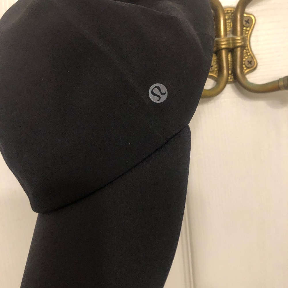 Lululemon baseball hat